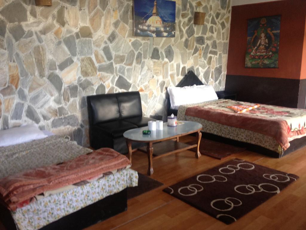 Snow View Mountain Resort Дхуликел Стая снимка