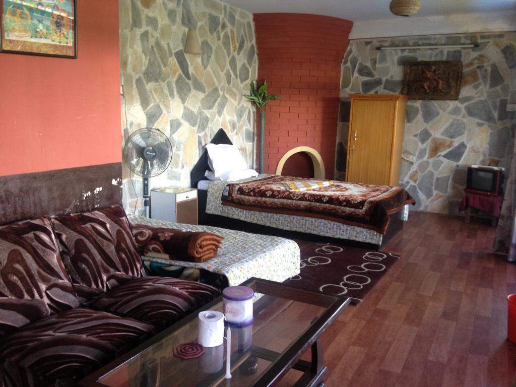 Snow View Mountain Resort Дхуликел Стая снимка